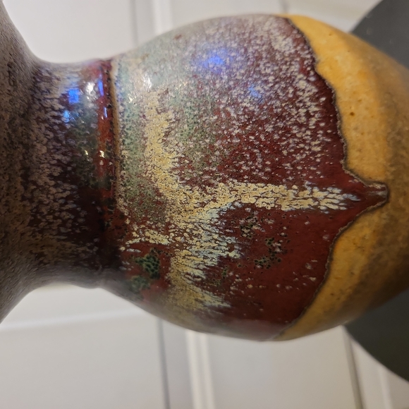 Mid-Century Modern Studio Pottery Ceramic Vase Signed w/ Chop Mark 9" - Picture 11 of 11